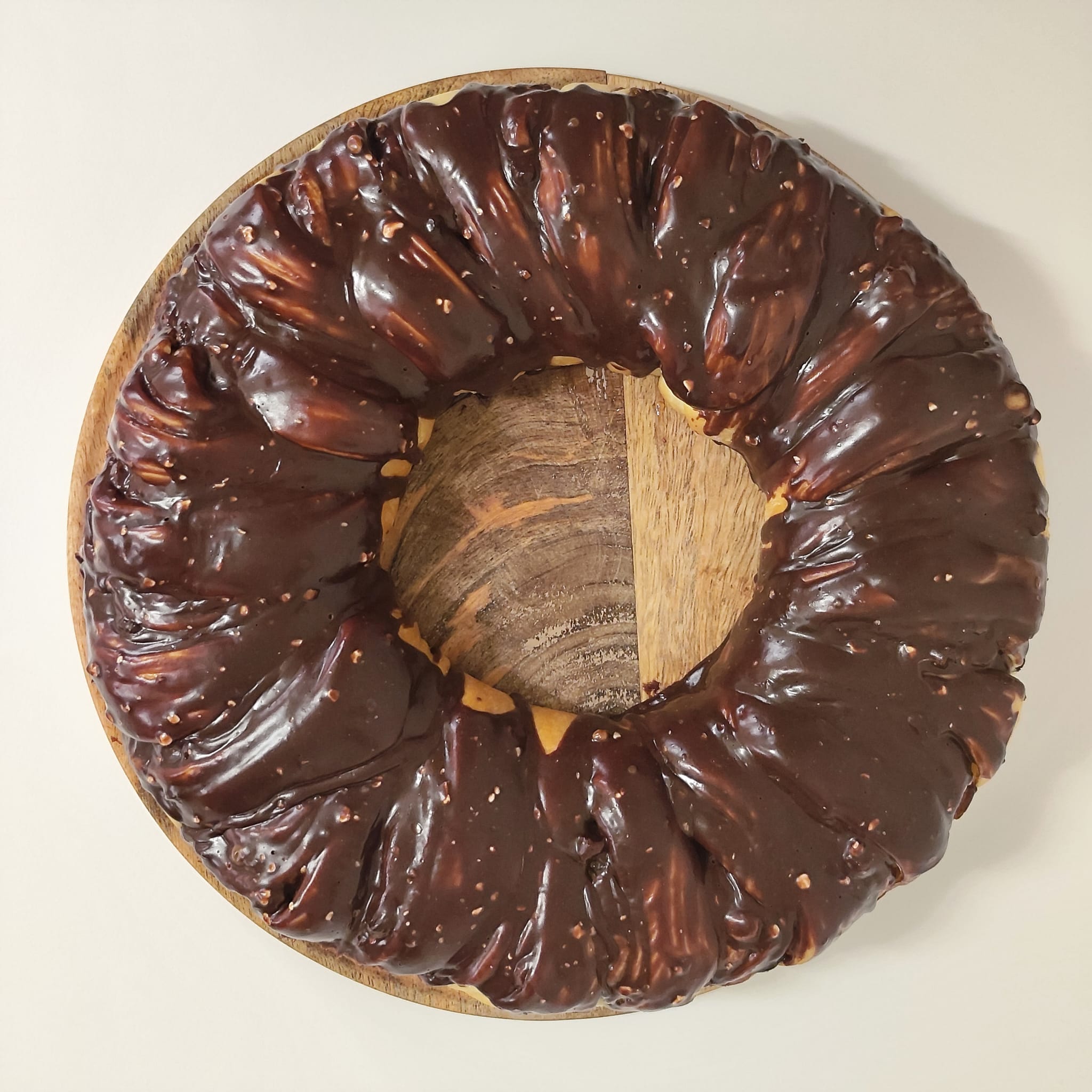 Keedukreemikringel rosinatega Keedukreemiga kringel tellimiseks Tallinnas ja Harjumaal