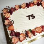 Sünnipäeva tordi tellimine maasika-kohupiimabiskviittort