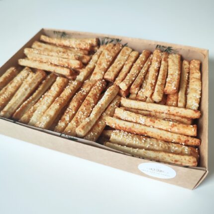 Kõvajuustuga tehtud juustuküpsised. Ideaalne soolane amps peolauale