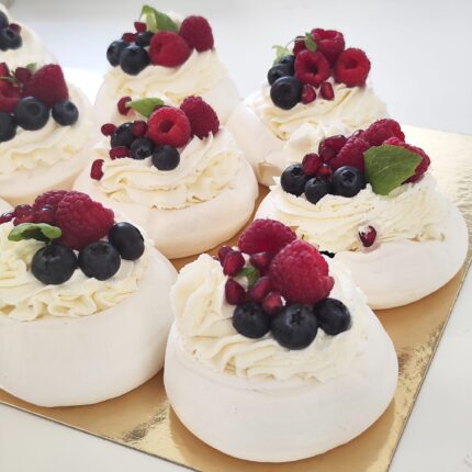 Pavlova tellimine Harjumaal ja Tallinnas